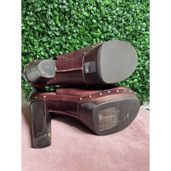 UGG Australia Celestina Women’s Burgundy Leather Heels Clogs Size 9.5 - Picture 12 of 14